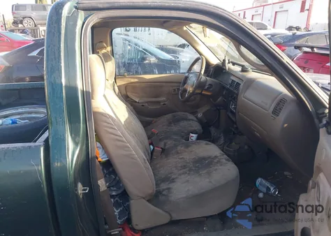 2001 Toyota Tacoma z USA, uszkodzony, nr VIN 5TENL42N01Z780077